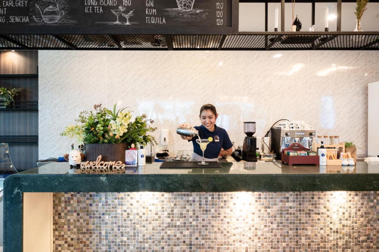 Kokotel Bangkok Dheva Thonglor Exteriör bild
