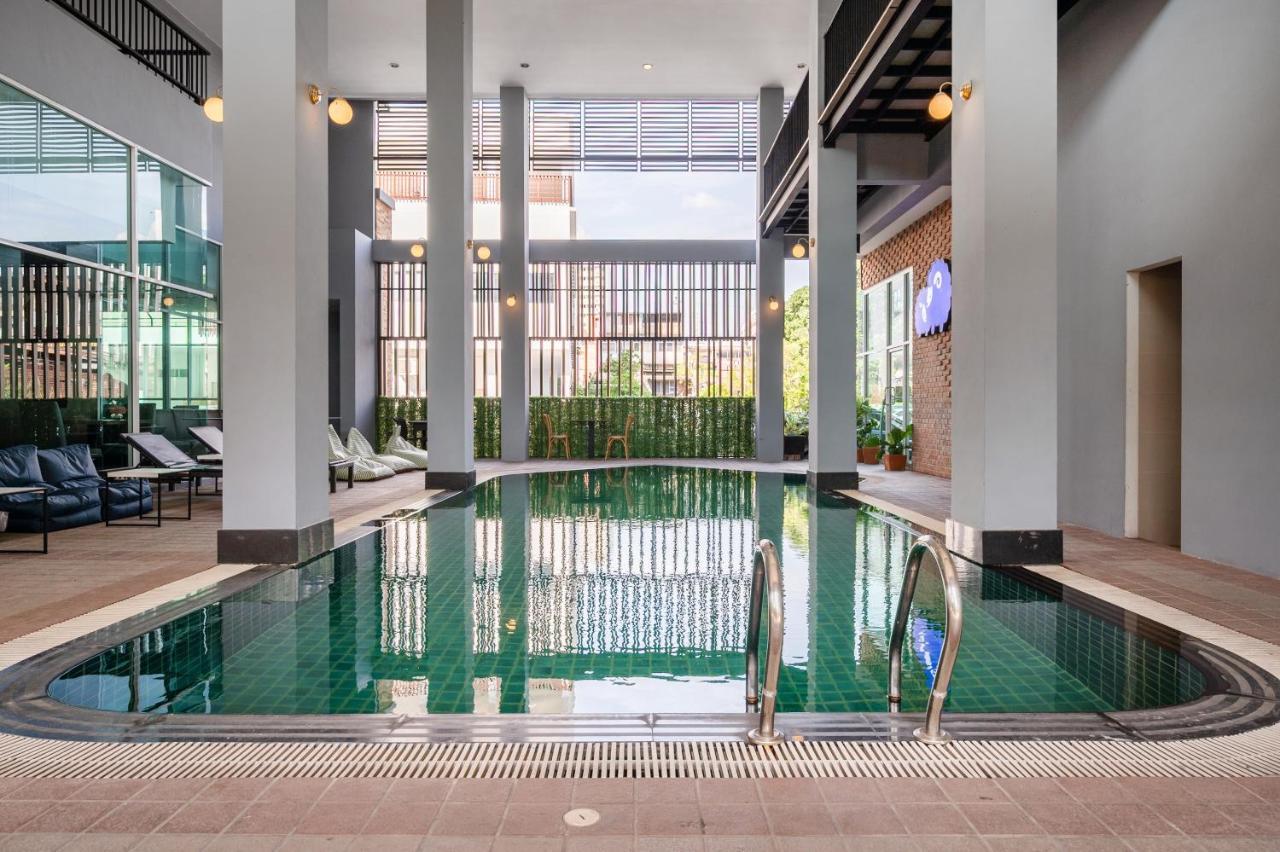 Kokotel Bangkok Dheva Thonglor Exteriör bild