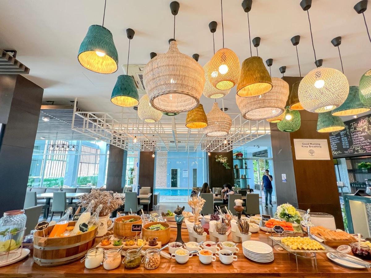 Kokotel Bangkok Dheva Thonglor Exteriör bild