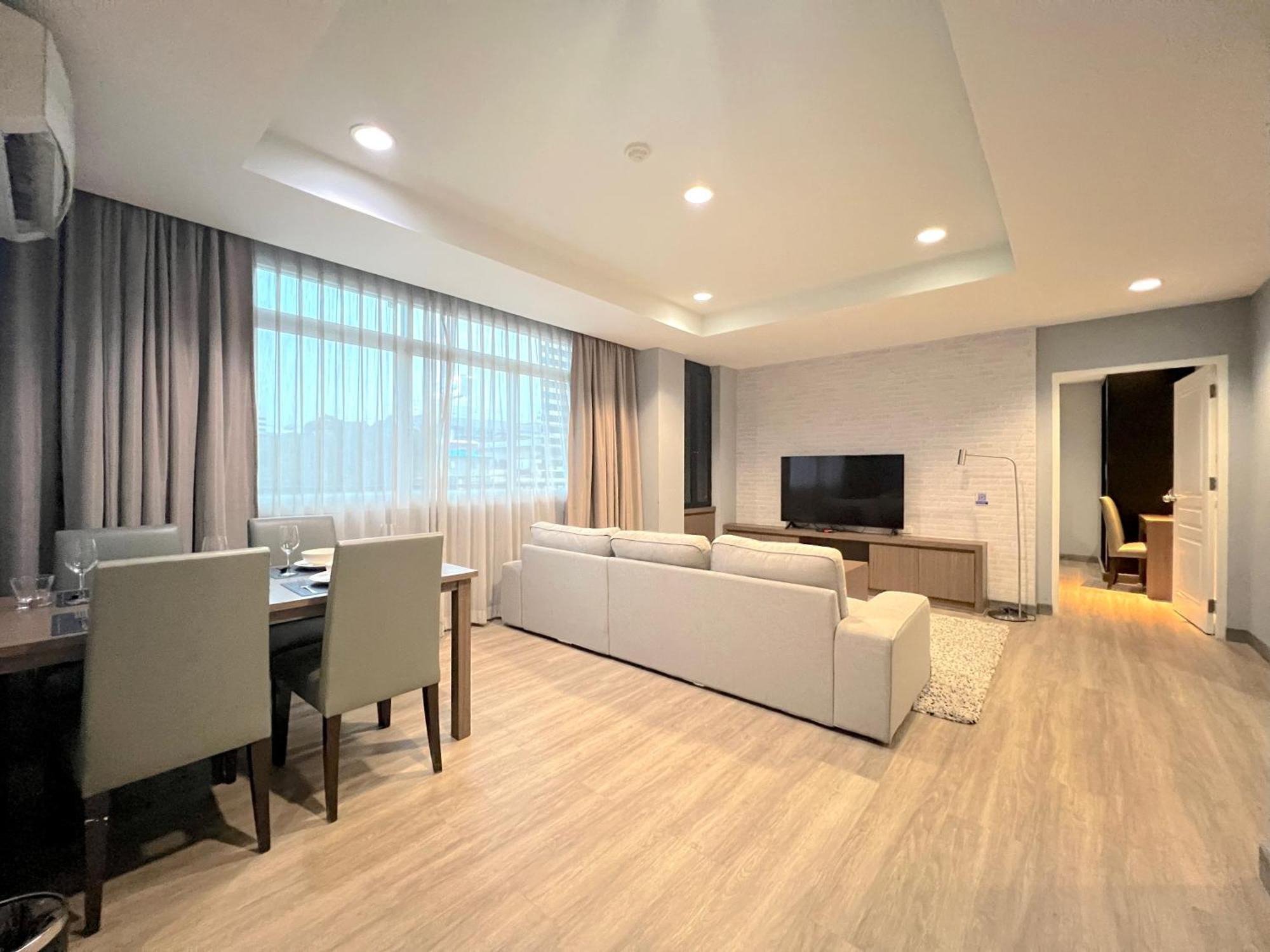 Kokotel Bangkok Dheva Thonglor Exteriör bild