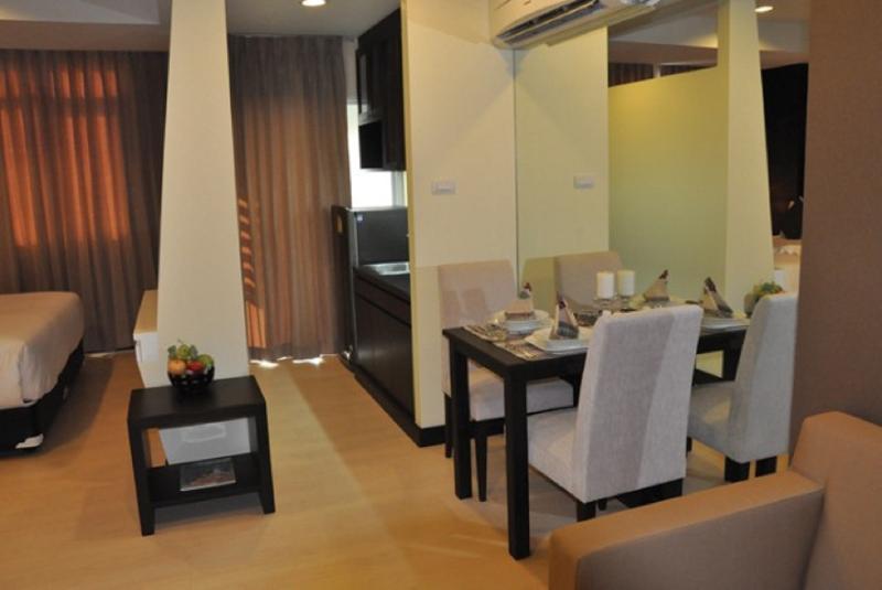 Kokotel Bangkok Dheva Thonglor Exteriör bild