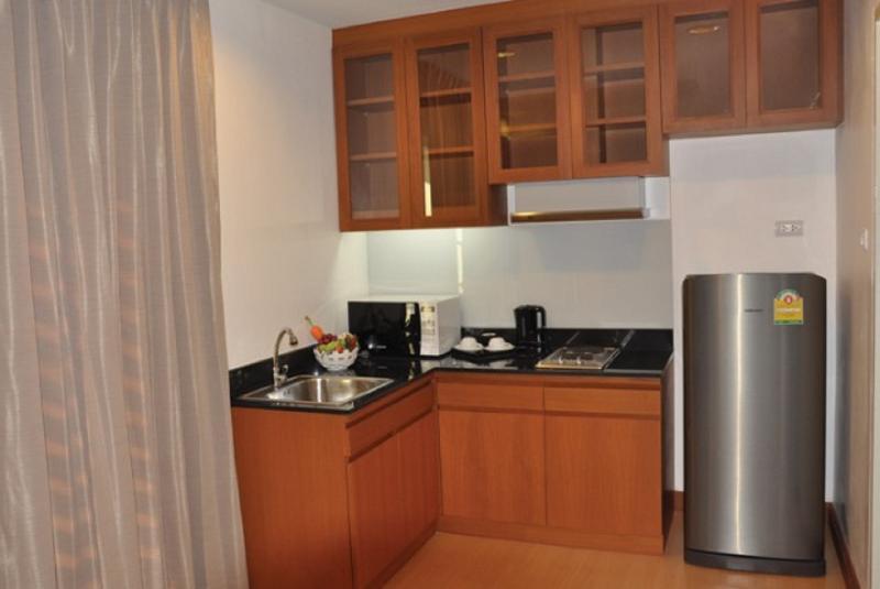 Kokotel Bangkok Dheva Thonglor Exteriör bild